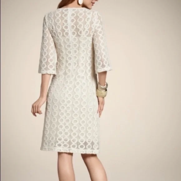 Chico's Camille Crochet Shift Dress Ivory Circles Size‎ 1 (8) 3/4 Bell Sleeve - Picture 2 of 5